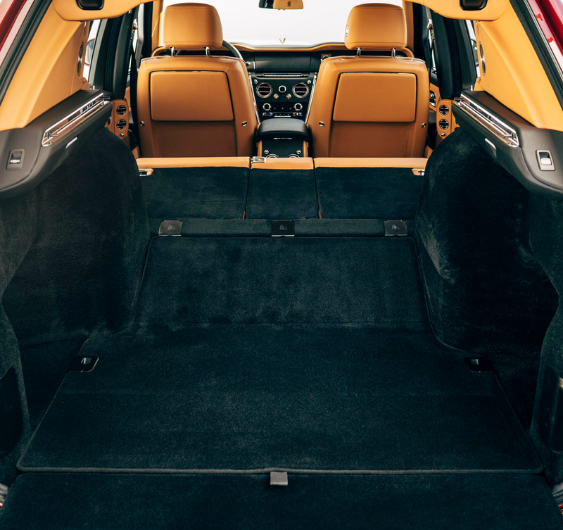 Illustration for article titled The 2019 Rolls-Royce Cullinan Is A Twin-Turbo V12 SUV Behemoth